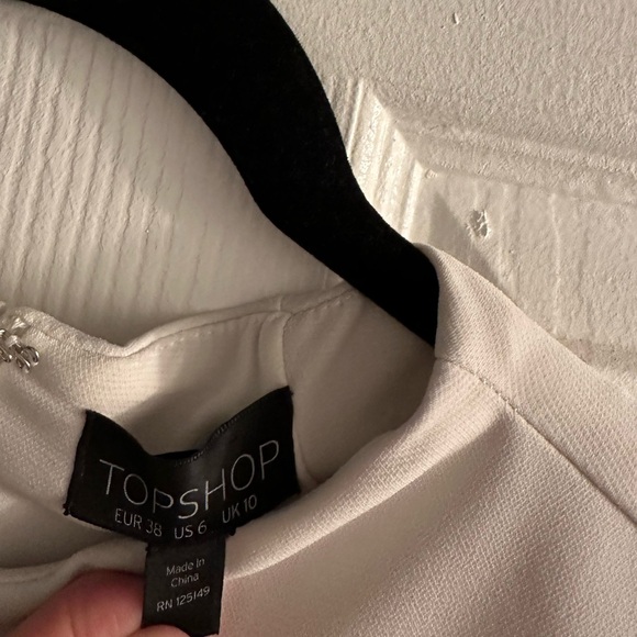 Topshop lined Cream Romper Size 6 - Picture 3 of 7